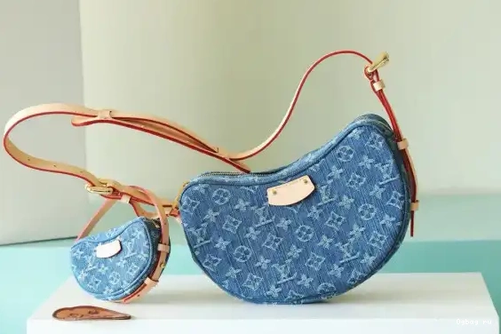 LOUIS Croissant MM VUITTON 0516